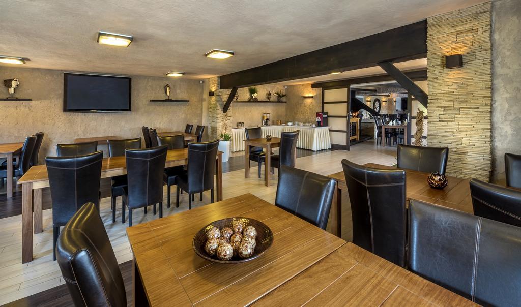 Hotel Jan Moldava Εξωτερικό φωτογραφία